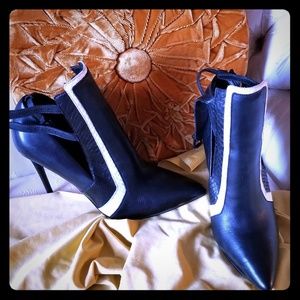 Kenneth Cole Ankle boots